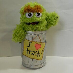 Sesame Street Plush Oscar The Grouch Stuffed Animal “I Love Trash” Can 13”